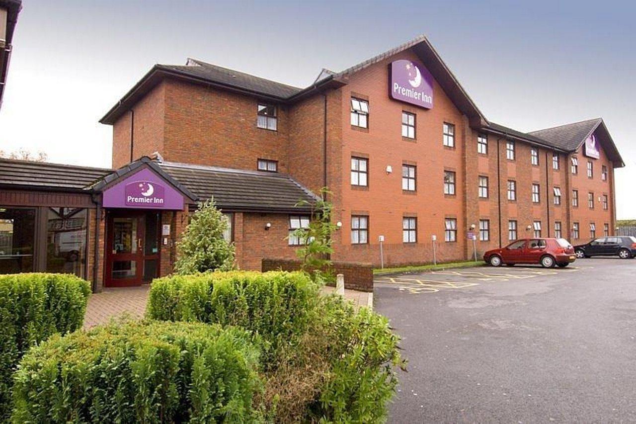 Premier Inn Manchester - Prestwich Buitenkant foto